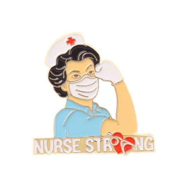 سنجاق سینه nurse strong کد 1152