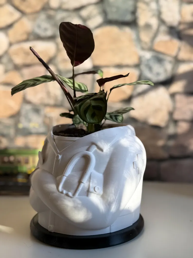 گلدان سه بعدی روپوش پزشکی - Image 2