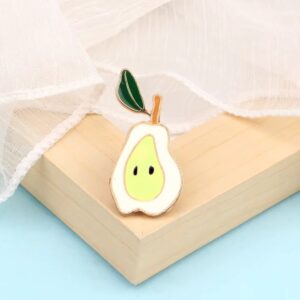 سنجاق سینه تغذیه